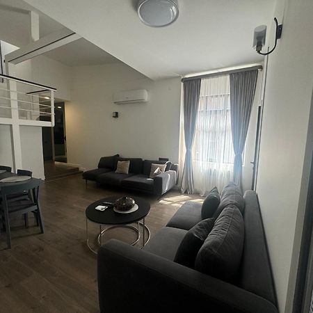 Luxe Apartment In Center Jerevan Exteriör bild