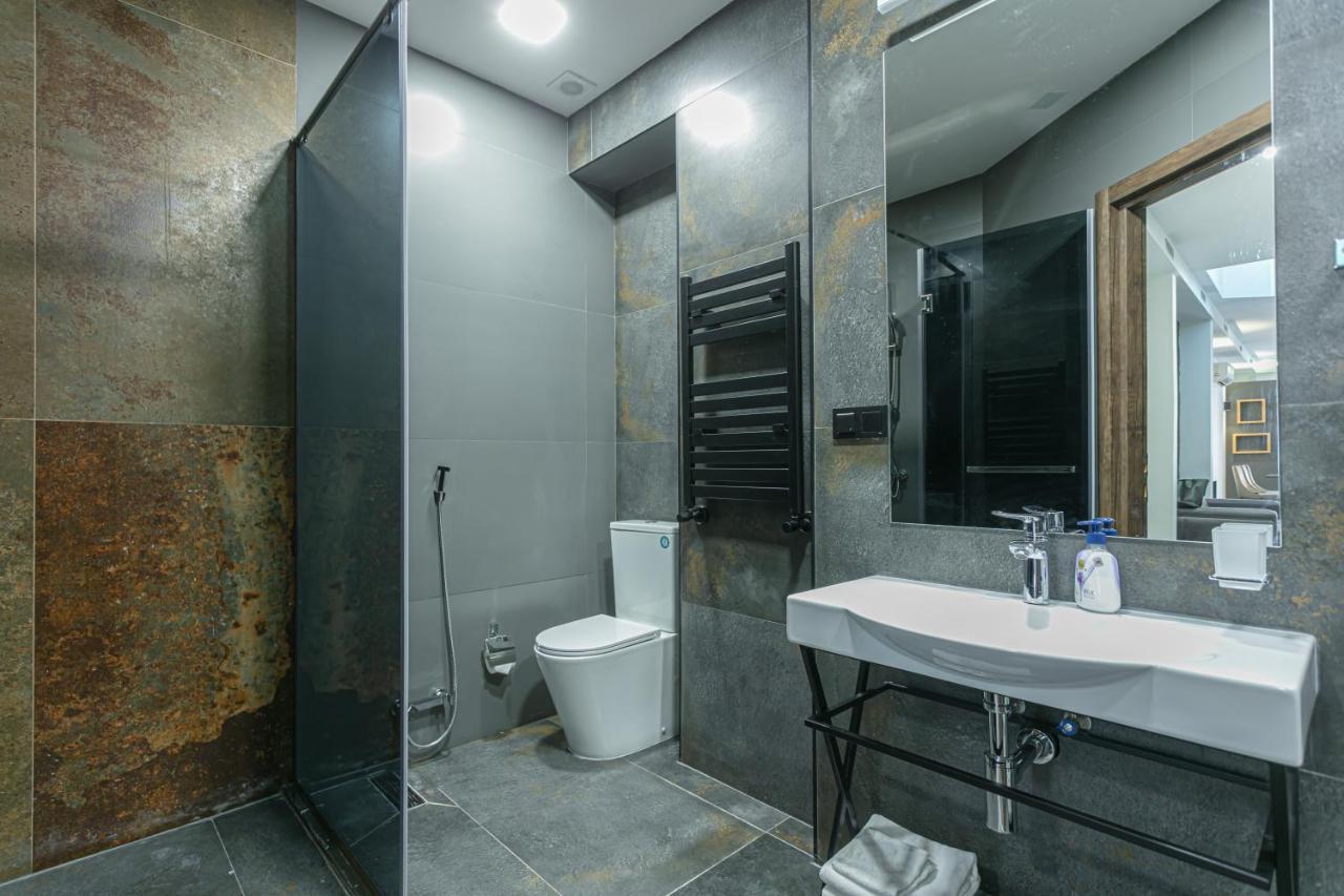 Luxe Apartment In Center Jerevan Exteriör bild