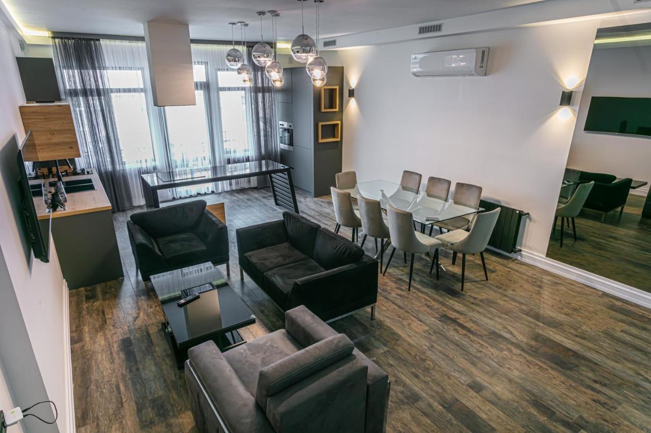 Luxe Apartment In Center Jerevan Exteriör bild