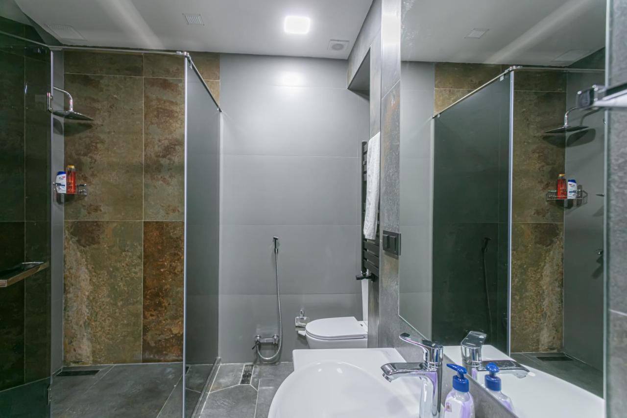 Luxe Apartment In Center Jerevan Exteriör bild
