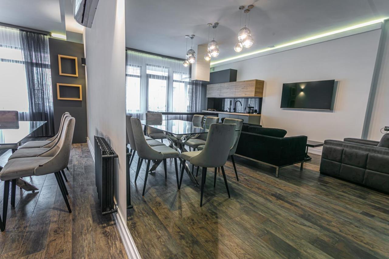 Luxe Apartment In Center Jerevan Exteriör bild