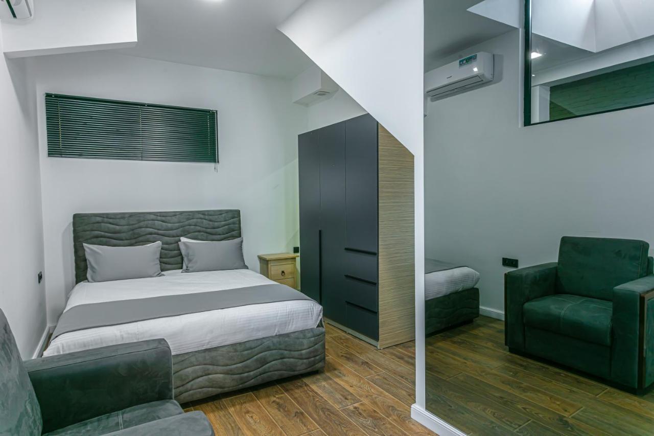 Luxe Apartment In Center Jerevan Exteriör bild