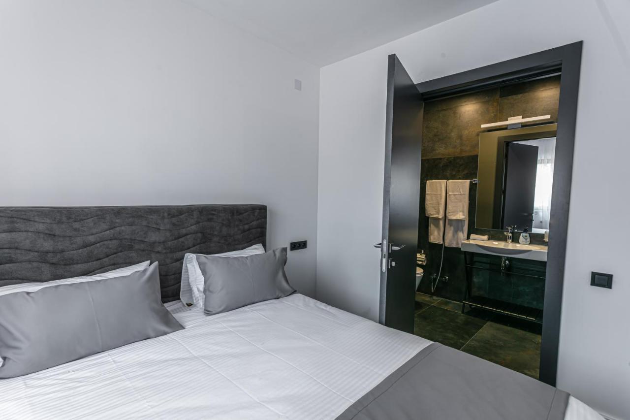Luxe Apartment In Center Jerevan Exteriör bild