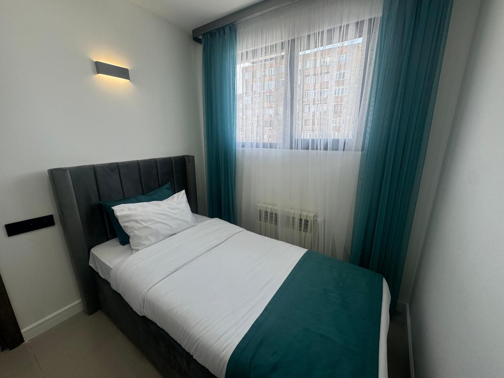 Luxe Apartment In Center Jerevan Exteriör bild