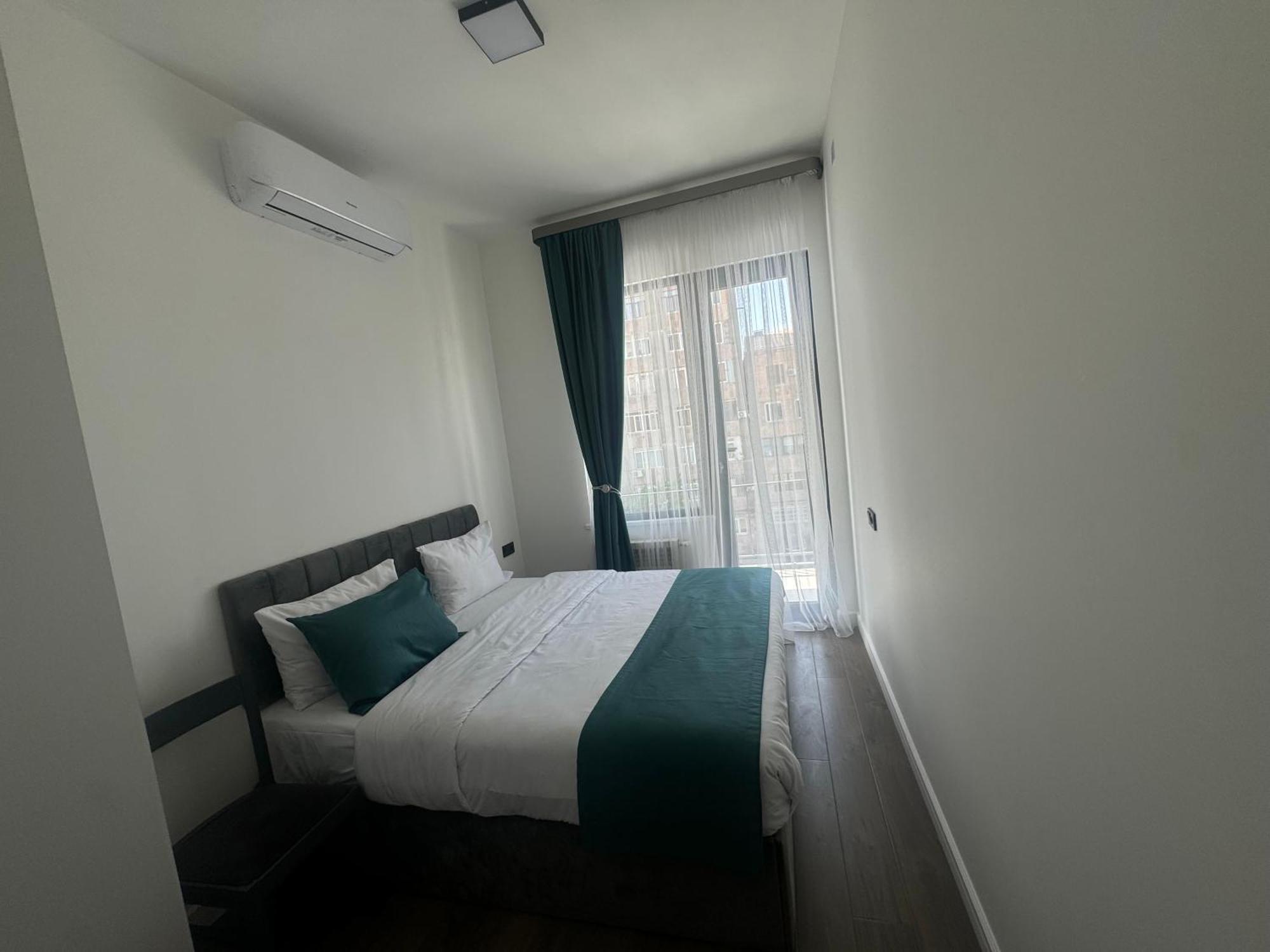 Luxe Apartment In Center Jerevan Exteriör bild