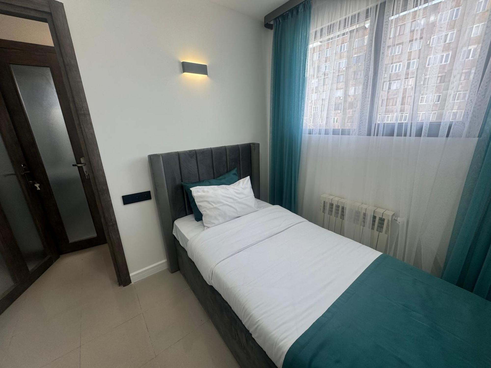 Luxe Apartment In Center Jerevan Exteriör bild